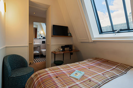 Chambre Parisienne DADOU, hôtel Paris 17