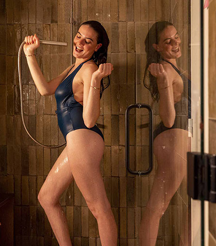 Piscine de l'hôtel DADOU Paris 17